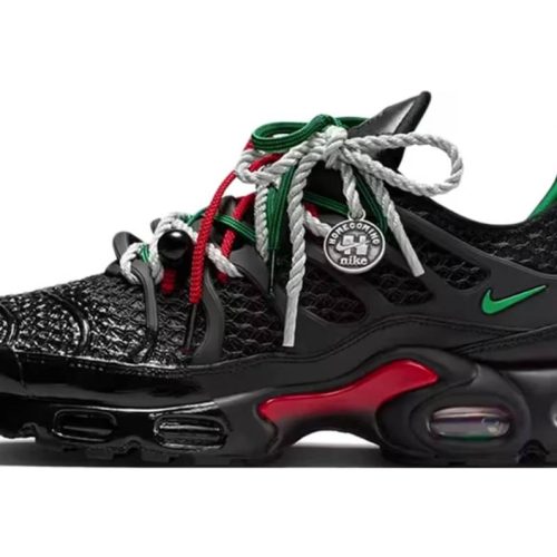 Homecoming x Nike Air Max Plus - Black (IM4960-001)